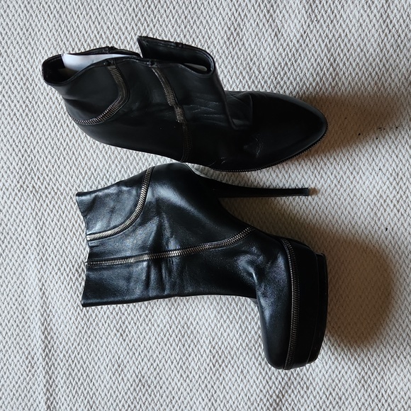 Gucci black zipper platform booties 39 - Picture 1 of 7